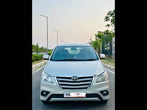 Second Hand Toyota Innova 2.5 G BS III 7 STR in Mohali