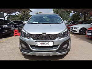 Second Hand महिंद्रा मराजो M6 प्लस 8 सीटर [2020] in बैंगलोर