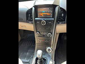 Second Hand மஹிந்திரா  xuv500 w9 1.99 in மும்பை