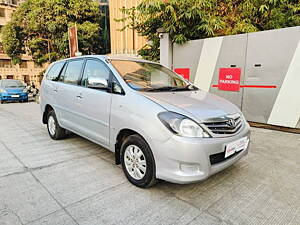 Second Hand Toyota Innova 2.5 V 8 STR in Mumbai