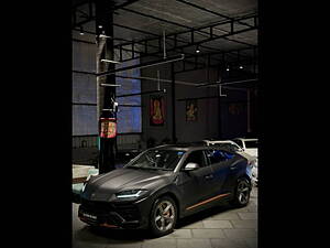 Second Hand Lamborghini Urus Twin-Turbo V8 in Gurgaon