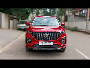 Second Hand MG Hector Plus Select 2.0 Diesel Turbo MT 7-STR in Bangalore