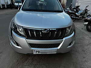 Second Hand महिंद्रा XUV500 w6 in लुधियाना