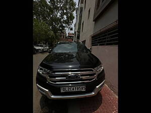 Second Hand Ford Endeavour Titanium 3.2 4x4 AT in Delhi