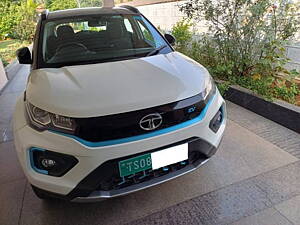 Second Hand Tata Nexon EV XZ Plus in Hyderabad