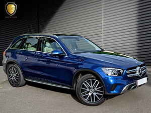 Second Hand मर्सिडीज़ बेंज़ GLC 200 प्रोग्रेसिव in मुंबई