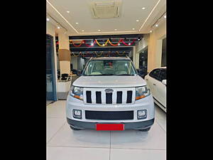 Second Hand Mahindra TUV300 T10 Dual Tone in Mohali