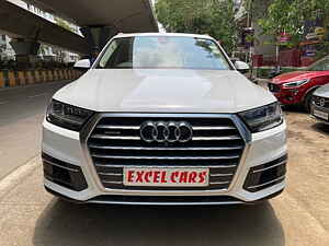 Second Hand ఆడి q7 45 tdi ప్రీమియం ప్లస్ in ముంబై