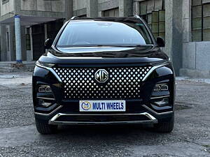 Second Hand MG Hector Plus Savvy Pro 1.5 Turbo Petrol CVT 6 STR in Delhi