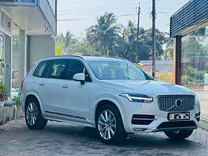 Second Hand वोल्वो xc90 d5 इंस्क्रिप्शन in मलप्पुरम