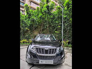 Second Hand Mahindra XUV500 W9 AT in Mumbai