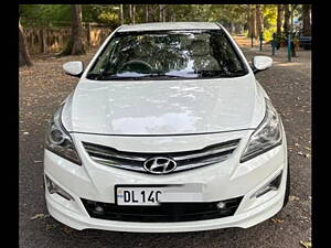 Second Hand Hyundai Verna 1.6 CRDI SX in Delhi