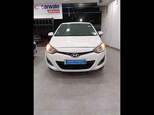 Second Hand हुंडई i20 मैग्ना (o) 1.4 crdi in लुधियाना