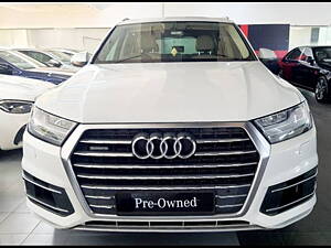 Second Hand Audi Q7 45 TDI Technology Pack in Delhi