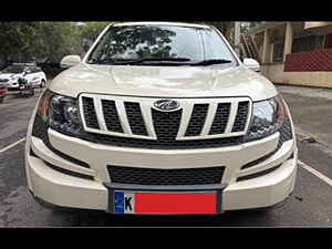 Second Hand महिंद्रा XUV500 w8 in बैंगलोर