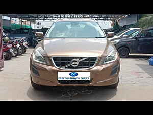 Second Hand வால்வோ  xc60 டி5 ஏடபிள்யூடி ஏடீ in கோயம்புத்தூர்