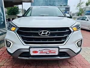 Second Hand हुंडई क्रेटा sx 1.6 पेट्रोल ऑटोमैटिक in अहमदाबाद