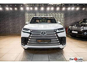 Second Hand Lexus LX 500d with Ash Open Pore Sumi Black Trim in Delhi