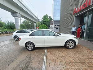 Second Hand Mercedes-Benz C-Class 200 K MT in Delhi