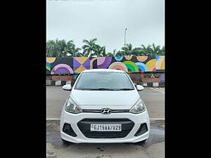 Second Hand Hyundai Xcent Base 1.1 CRDi in Surat