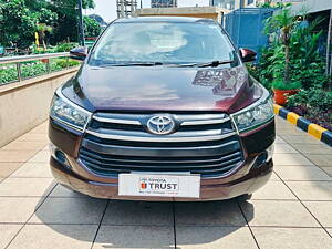 Second Hand Toyota Innova Crysta GX 2.4 7 STR in Gurgaon