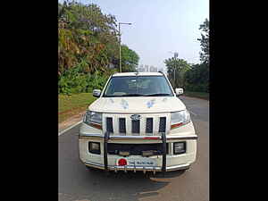 Second Hand महिंद्रा tuv300 t6 प्लस in हैदराबाद