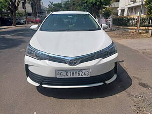 Second Hand Toyota Corolla Altis G in Ahmedabad