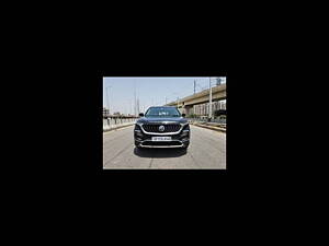 Second Hand MG Hector Super 1.5 Petrol Turbo MT in Noida