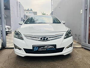 Second Hand Hyundai Verna Fluidic 1.6 CRDi SX Opt in Chandigarh