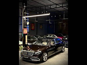 Second Hand Mercedes-Benz S-Class Maybach S 560 in Gurgaon