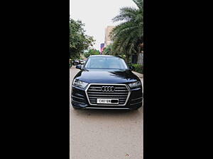 Second Hand Audi Q7 45 TDI Technology Pack in Delhi