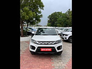 Second Hand Maruti Suzuki Vitara Brezza LXi in Ahmedabad