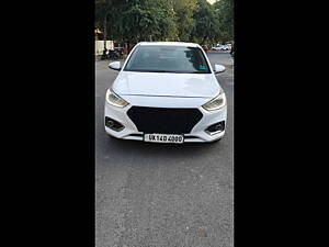 Second Hand Hyundai Verna SX (O) Anniversary Edition 1.6 CRDi in Dehradun