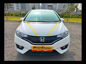 Second Hand Honda Jazz V Petrol in Surat