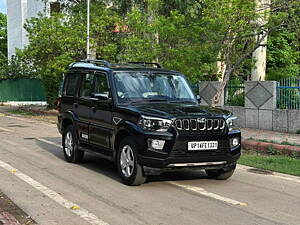 Second Hand Mahindra Scorpio S11 MT 7S in Delhi