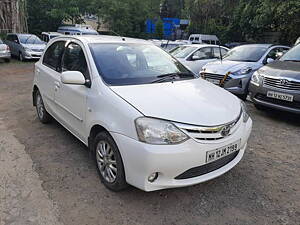 Second Hand Toyota Etios Liva V in Pune