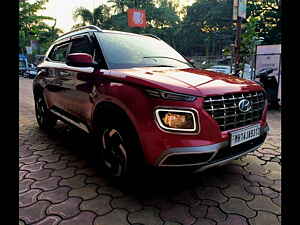 Second Hand हुंडई वेन्यू sx (o) 1.5 crdi in पुणे