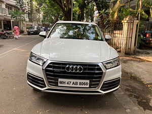 Second Hand ऑडी q5 35 tdi  प्रीमियम प्लस in मुंबई