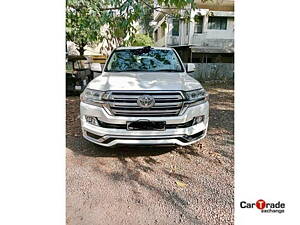 Second Hand Toyota Land Cruiser LC 200 VX in Nashik