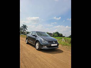 Second Hand Volkswagen Vento Highline Petrol in Nashik