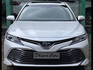 Second Hand Toyota Camry Hybrid in Chennai