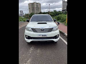 Second Hand Toyota Fortuner 3.0 4x2 AT in Pune