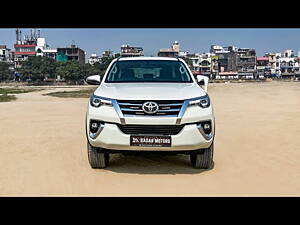 Second Hand Toyota Fortuner 2.8 4x2 AT [2016-2020] in Delhi