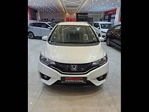 Second Hand Honda Jazz V Diesel in Kanpur