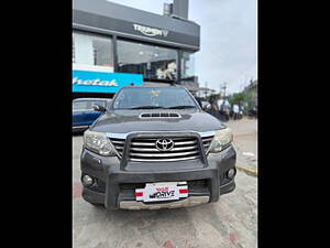 Second Hand Toyota Fortuner 3.0 4x4 MT in Hyderabad