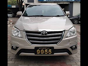 Second Hand Toyota Innova 2.5 VX 8 STR BS-III in Madurai