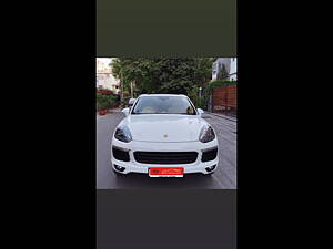 Second Hand Porsche Cayenne Platinum Edition in Delhi