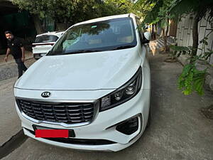 Second Hand Kia Carnival Limousine Plus 7 STR in Raipur