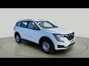 Second Hand Mahindra XUV700 MX Petrol MT 5 STR [2021] in Surat