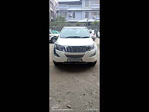 Second Hand महिंद्रा एक्सयूवी 500 w10 एडब्ल्यूडी in पटना